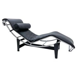 Mid Century Modern Black "LC4 Corbusier" Lounge Chair for Cassina